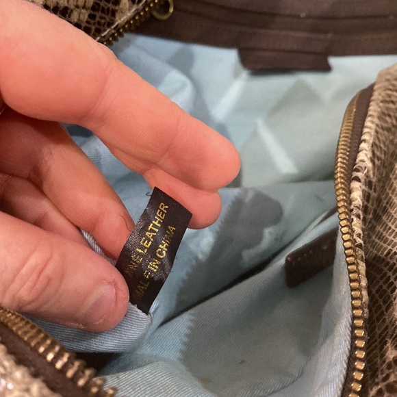 💕 Cynthia Rowley brown creme x large snakeskin leather satchel bag 💕 - Picture 12 of 14